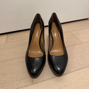Banana Republic Round Toe Heels